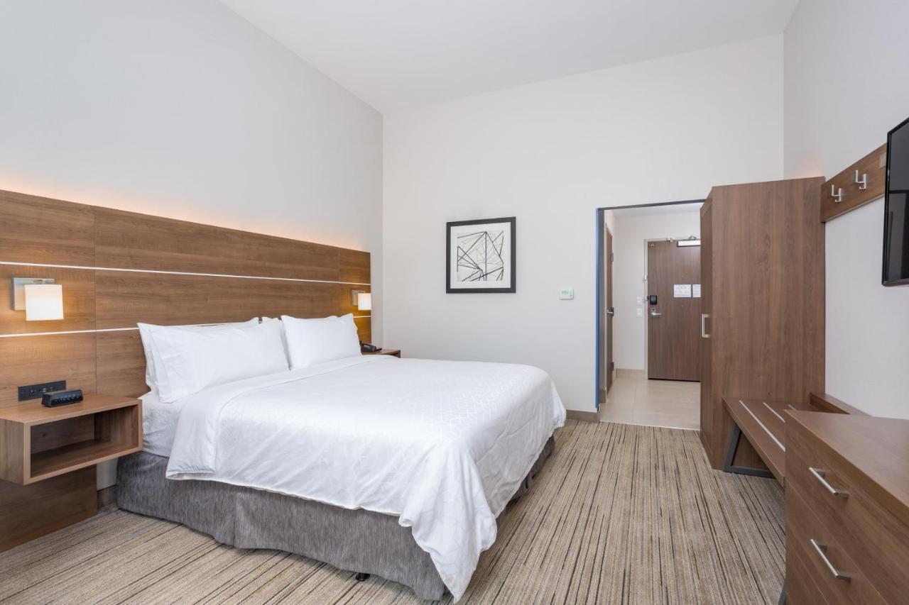 Holiday Inn Express & Suites - Elkhart North By Ihg Szoba fotó